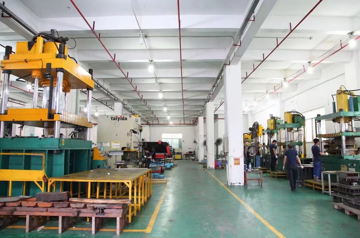 鵬豐精密-五金拉伸模具疊料解決方法